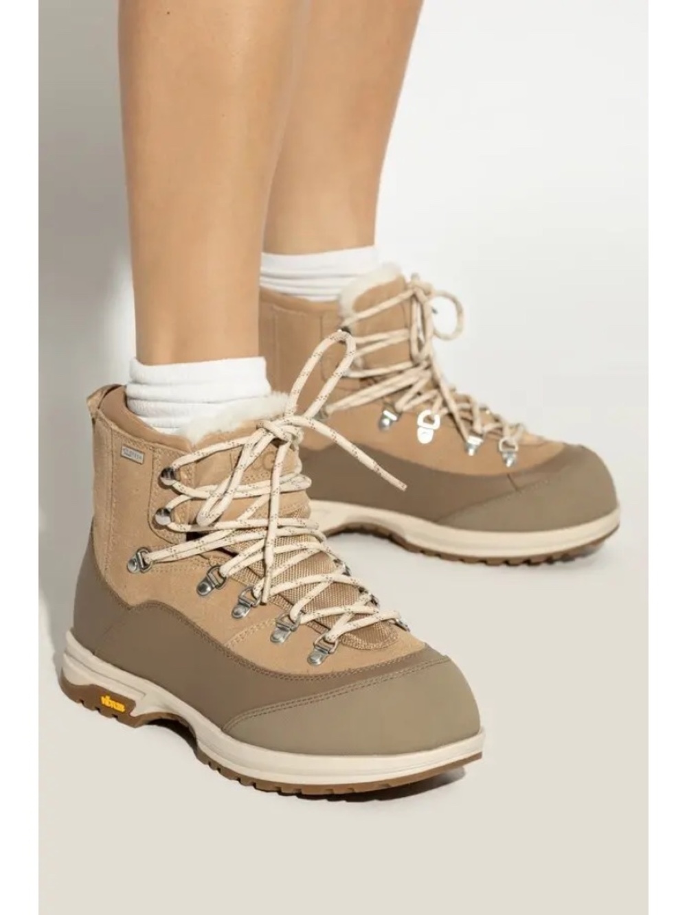 New UGG Women's Brecken Waterproof Lace Up Boot Beige Sz 8